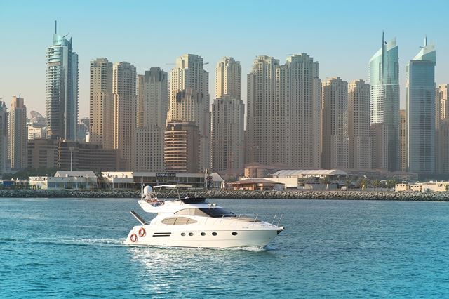 dubai marina cruise