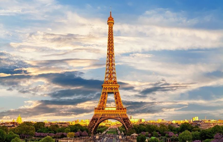 Paris City of Love – 4 Days