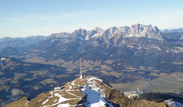 skiing at kitzbuhel and kitzbuheler horn austria